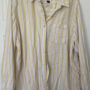 Universal Thread White and Yellow Striped Button-Down Shirt